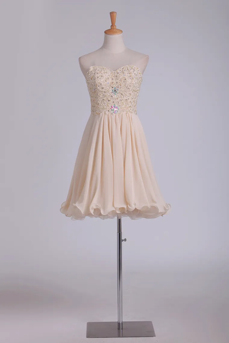 2024 A Line Sweetheart Chiffon With Beading Homecoming Dresses