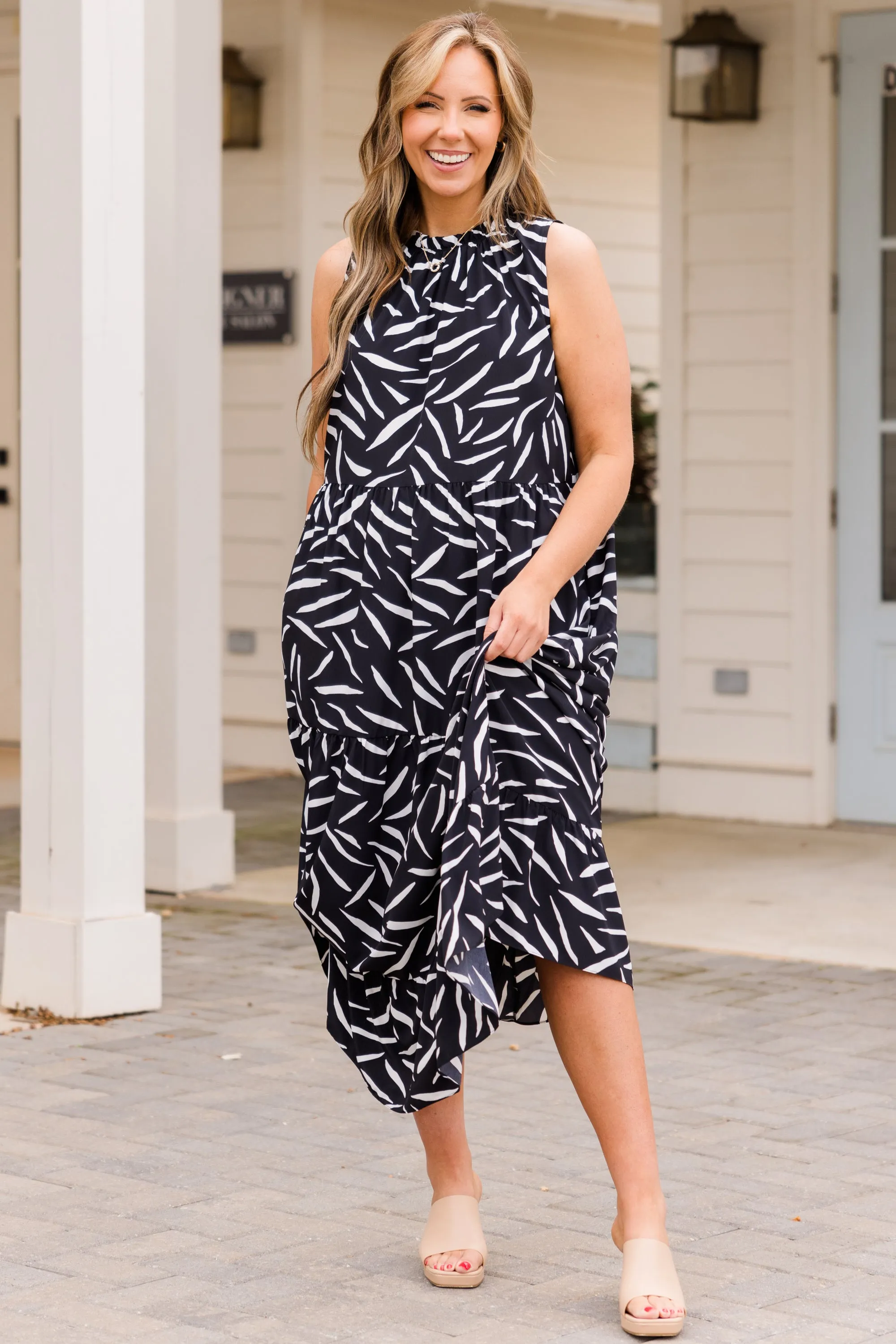 Weekend Wardrobe Maxi Dress, Black Abstract